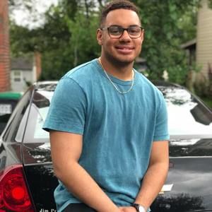 Meet your Posher, Deandre